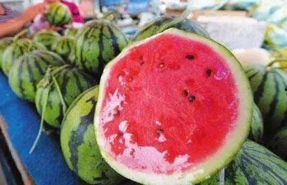 小时候这样吃瓜,那些年的瓜香时光